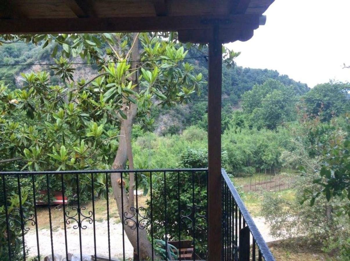Holiday Home Dionysis Chorefton Extérieur photo